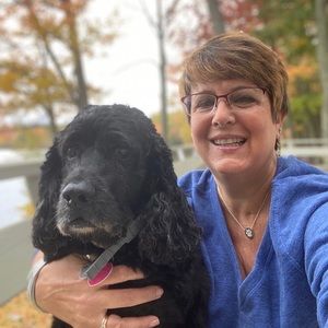 Meet your Posher, Lorrie